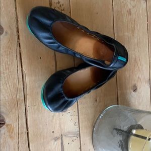 Black Tieks size 10